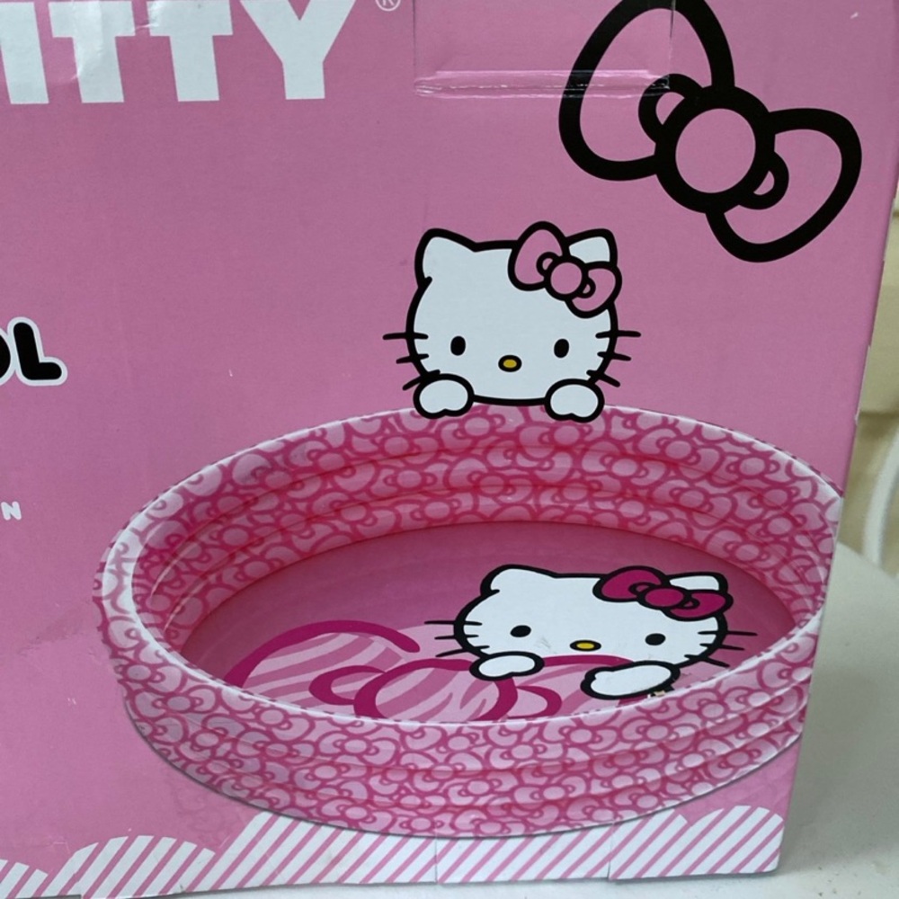 Hello Kitty NIOB Inflatable 3-Ring Kiddie Pool - Picture 8 of 10